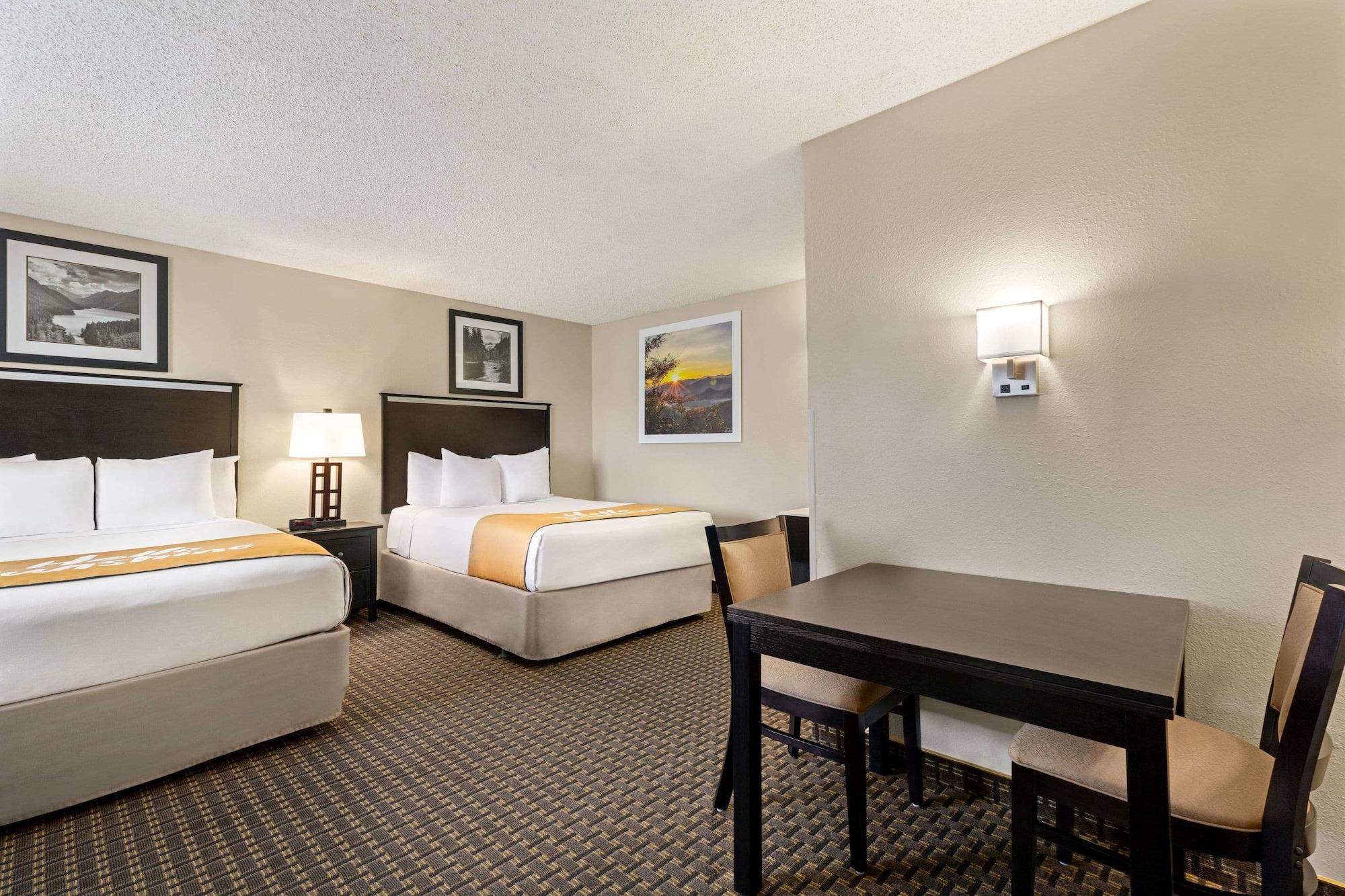 Days Inn By Wyndham קורטז מראה חיצוני תמונה