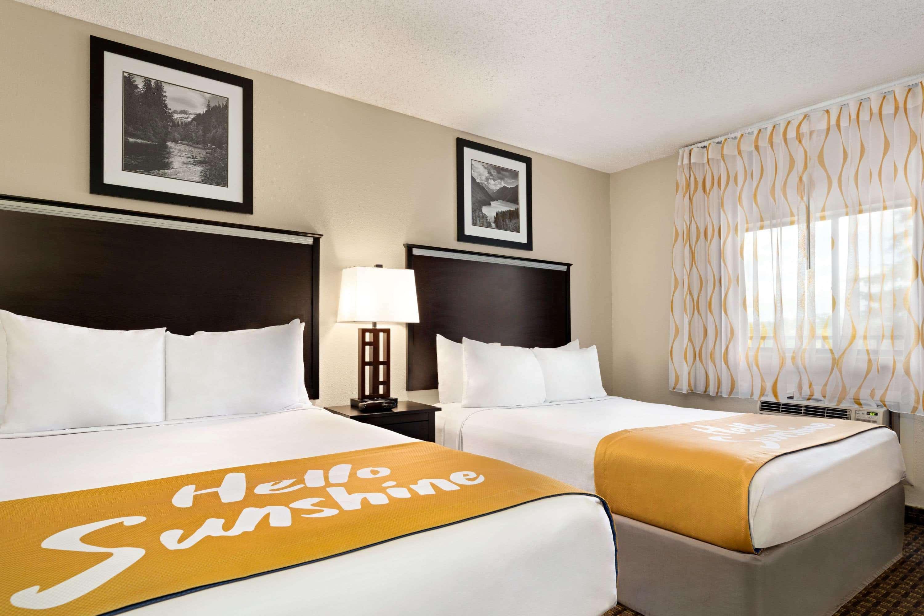 Days Inn By Wyndham קורטז מראה חיצוני תמונה