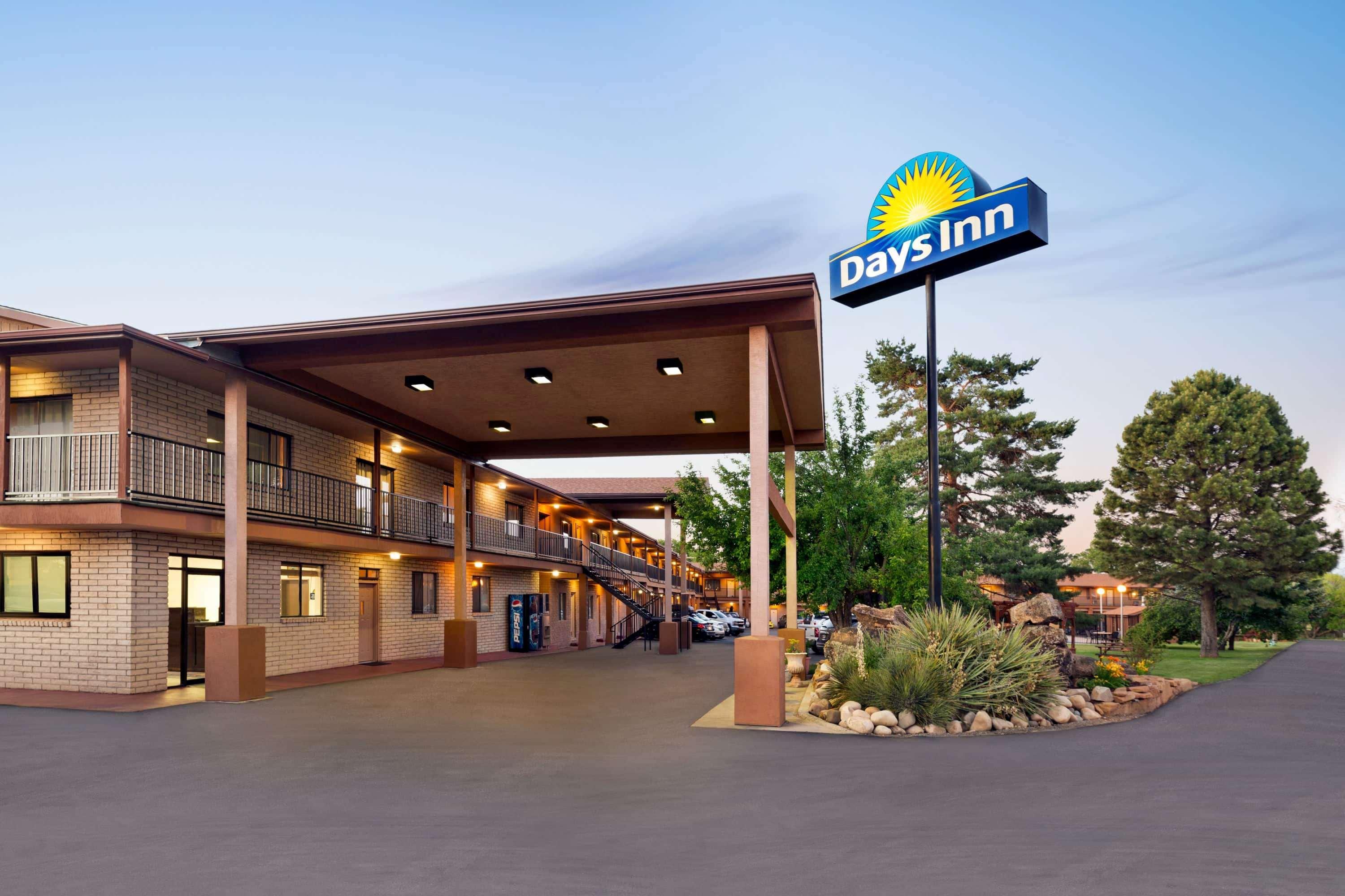 Days Inn By Wyndham קורטז מראה חיצוני תמונה