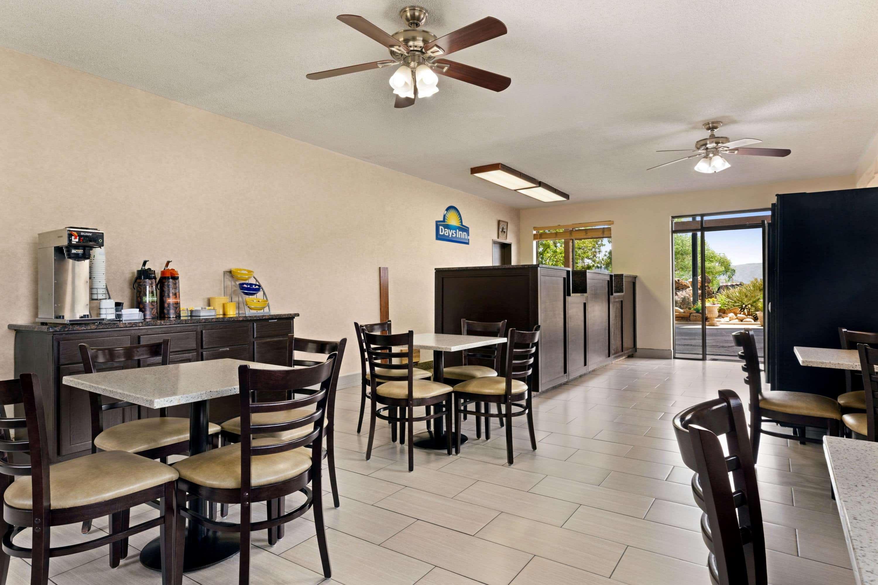 Days Inn By Wyndham קורטז מראה חיצוני תמונה