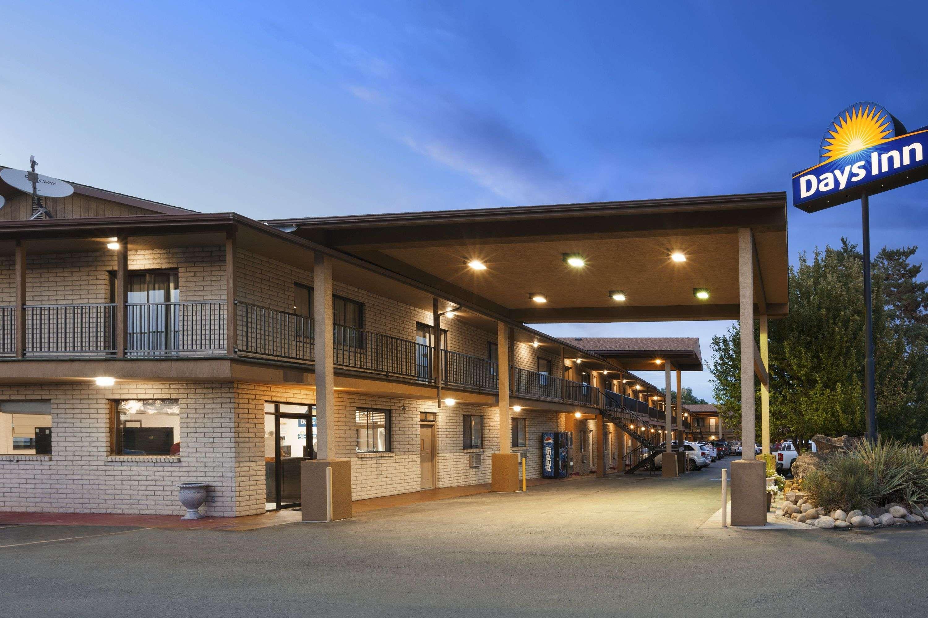 Days Inn By Wyndham קורטז מראה חיצוני תמונה