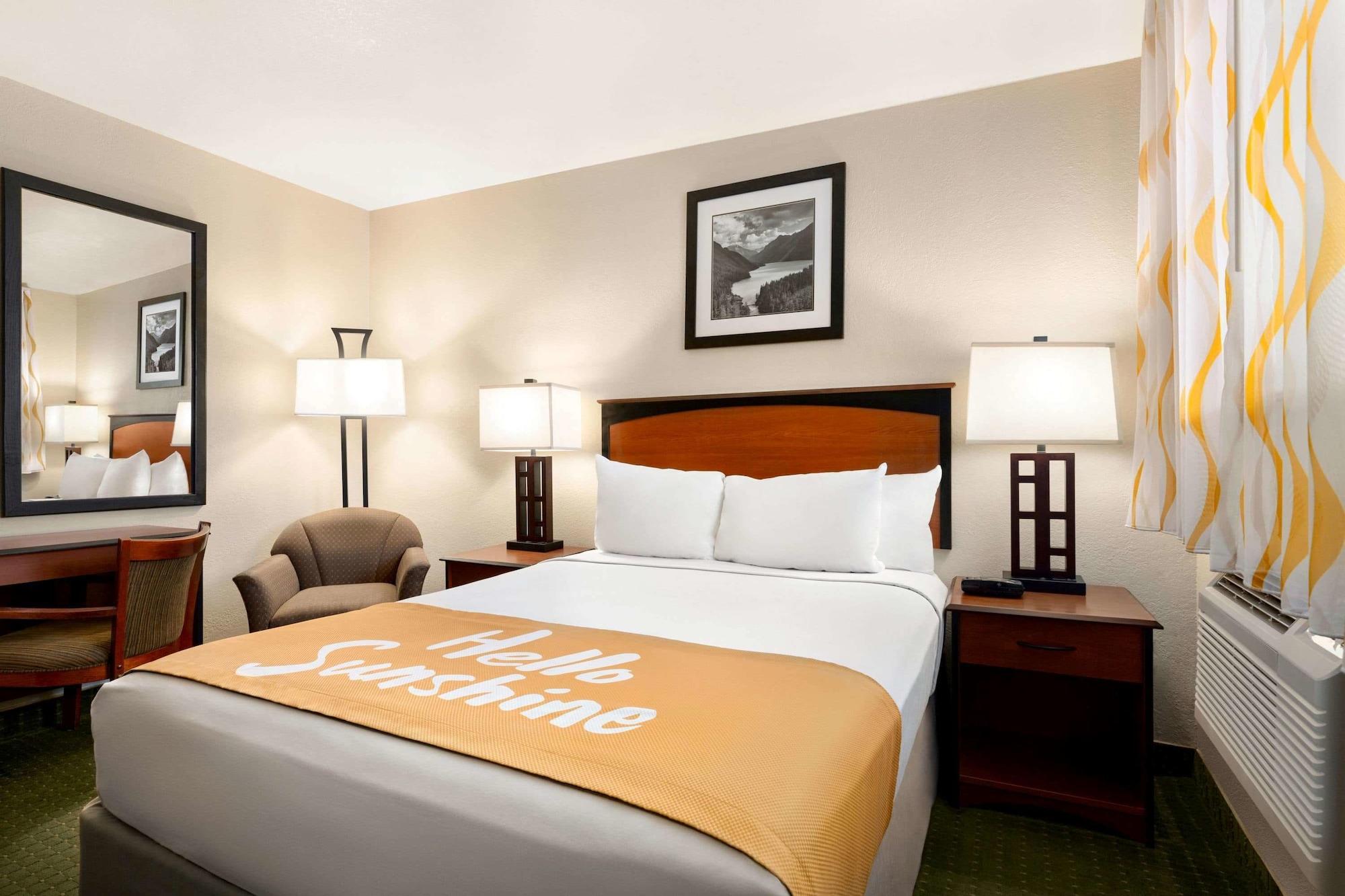 Days Inn By Wyndham קורטז מראה חיצוני תמונה